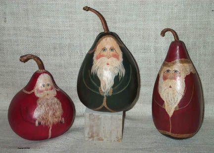 Folk Santas Trio